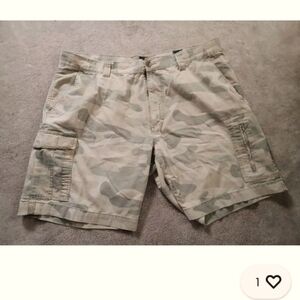 Red Head Mens camouflage cargo shorts size 42.